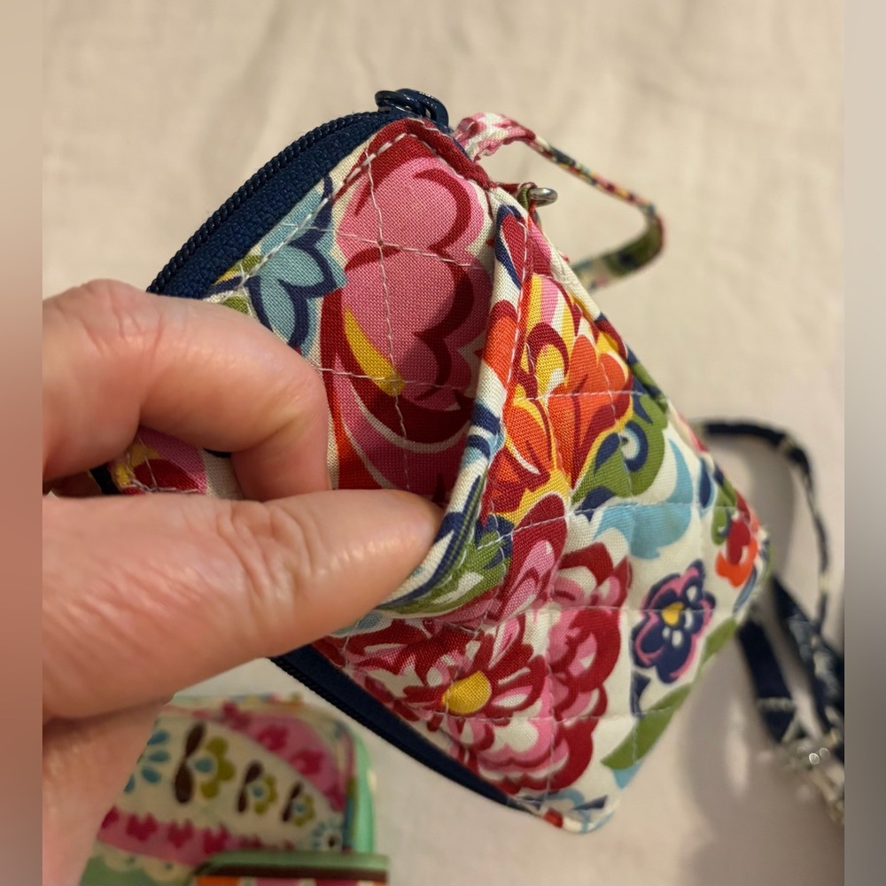 Vera Bradley Wristlet Set 💚🩷💙 - Picture 8 of 15